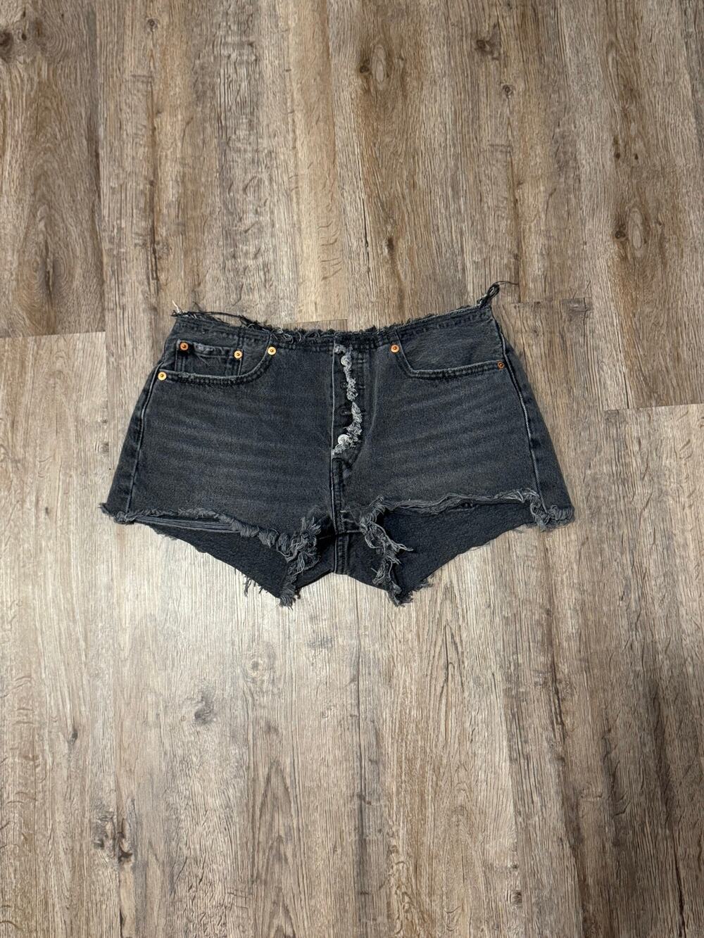 Levis Women’s 501 Black Ripped Waist Denim Shorts Size 28